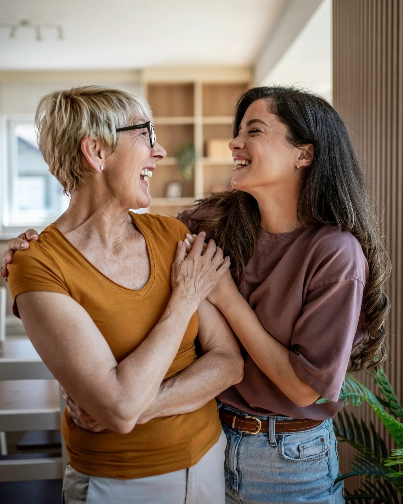 Medicare advisor with a client